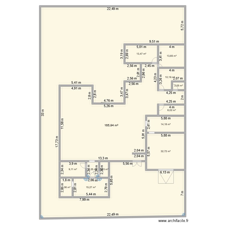 Mario Vincent. Plan de 14 pièces et 700 m2