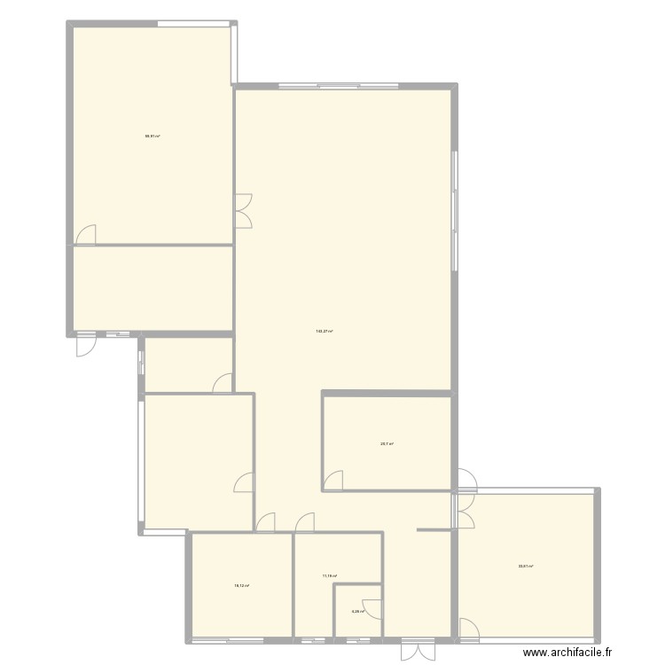 Projet papa maman. Plan de 7 pièces et 323 m2