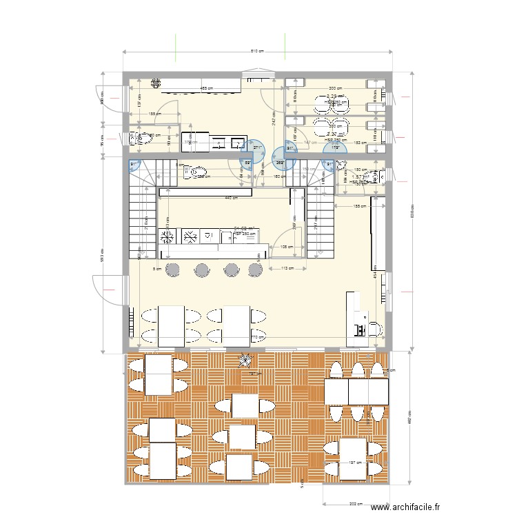 restaum. Plan de 8 pièces et 119 m2