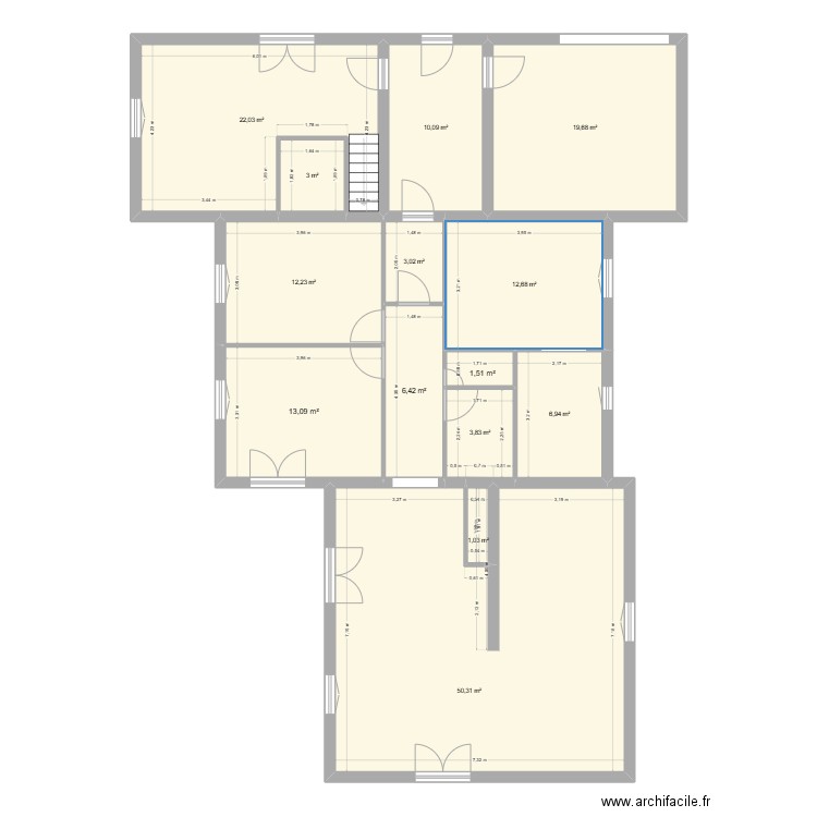 CABRIES. Plan de 14 pièces et 166 m2