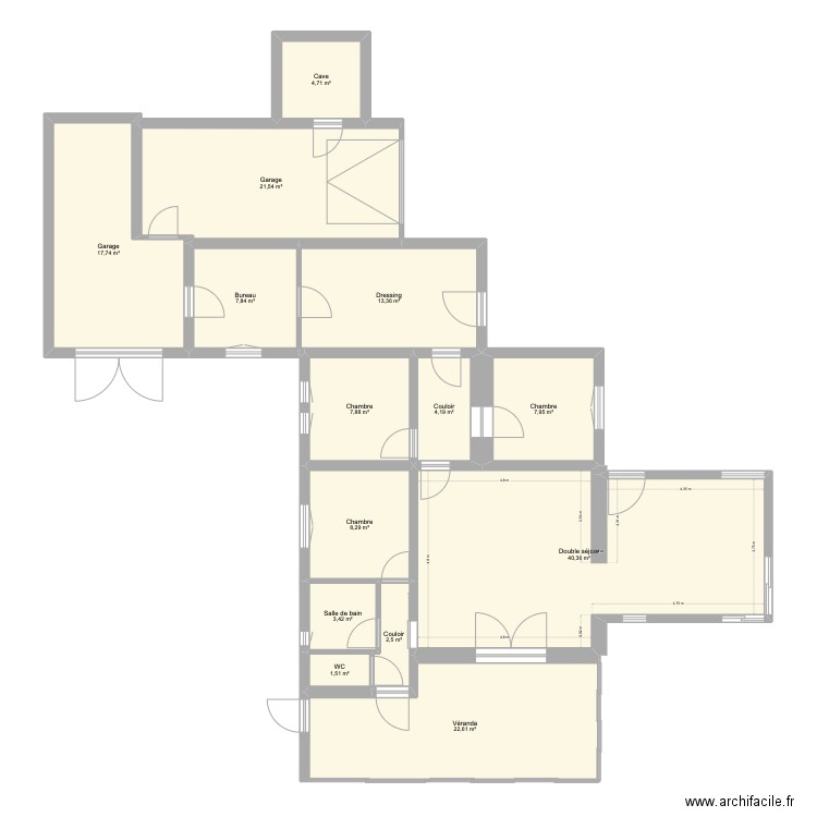 saillans. Plan de 14 pièces et 164 m2