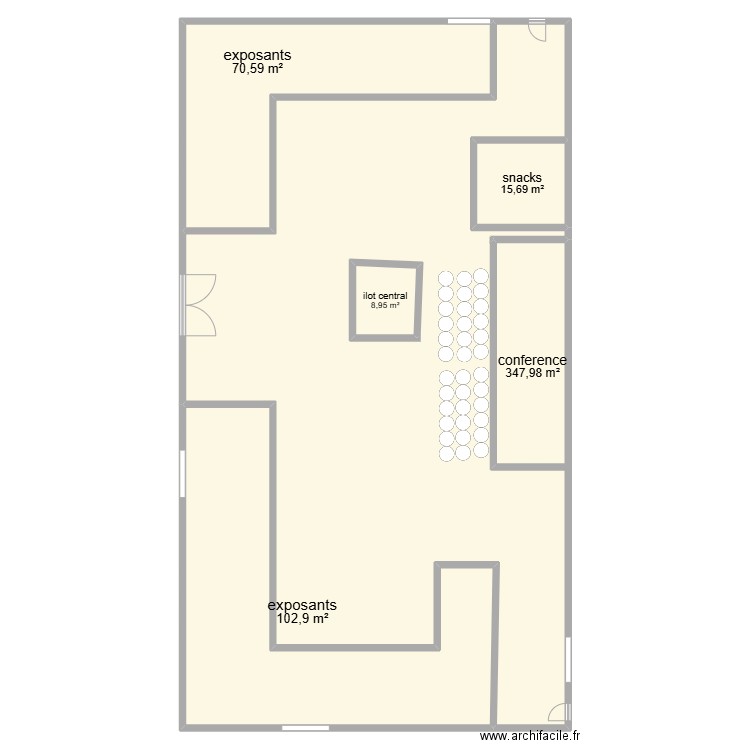 salle du forum. Plan de 5 pièces et 558 m2