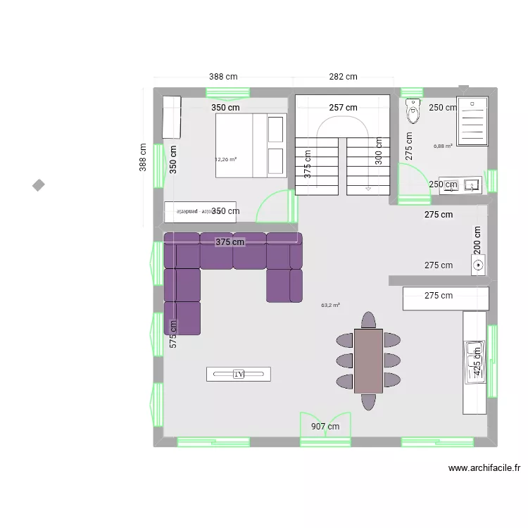 RDC. Plan de 3  et 82 m²