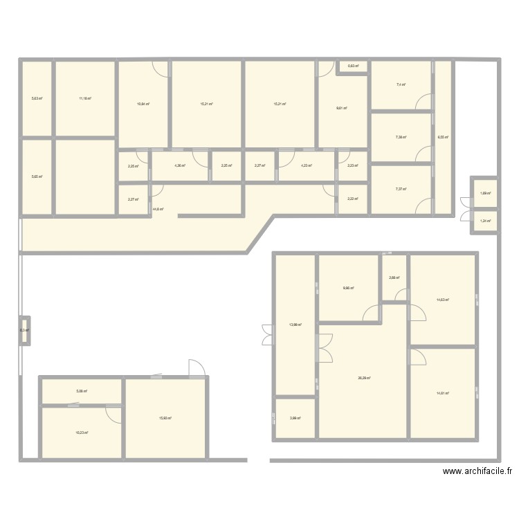 LOT N°1. Plan de 34 pièces et 290 m2