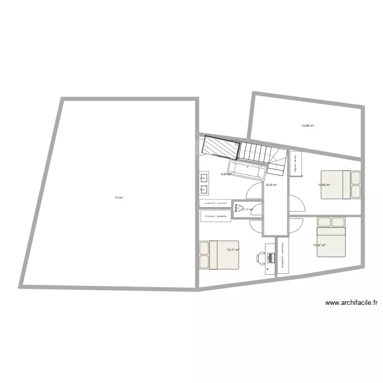etage maison  meubl&eacute;. Plan de 8 Pièces et 133 m²