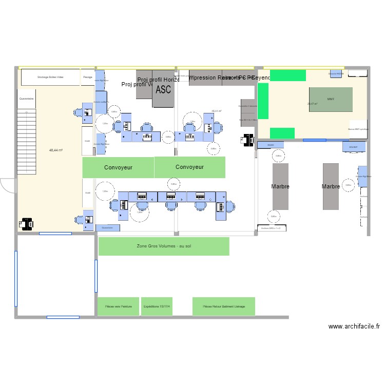 Zone Contrôle. Plan de 3 pièces et 126 m2