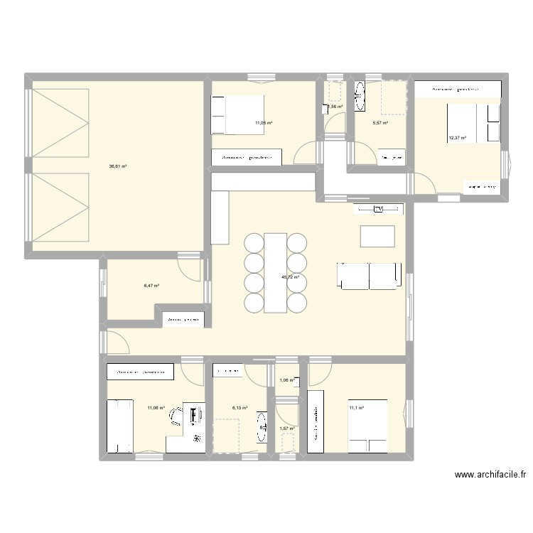 Maison à contruire. Plan de 12 pièces et 150 m2
