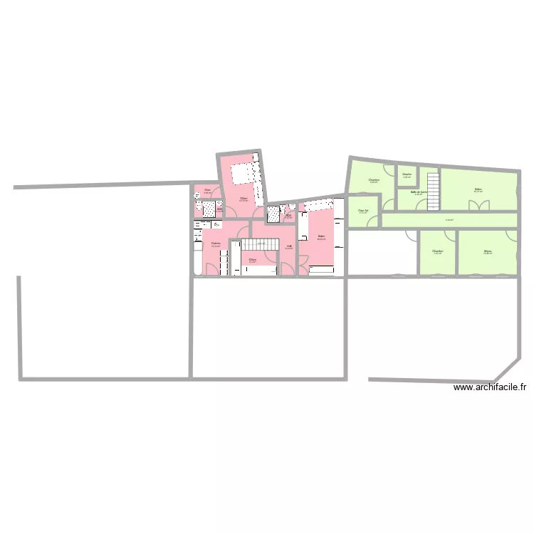 Tamazirt Dades. Plan de 17  et 128 m²