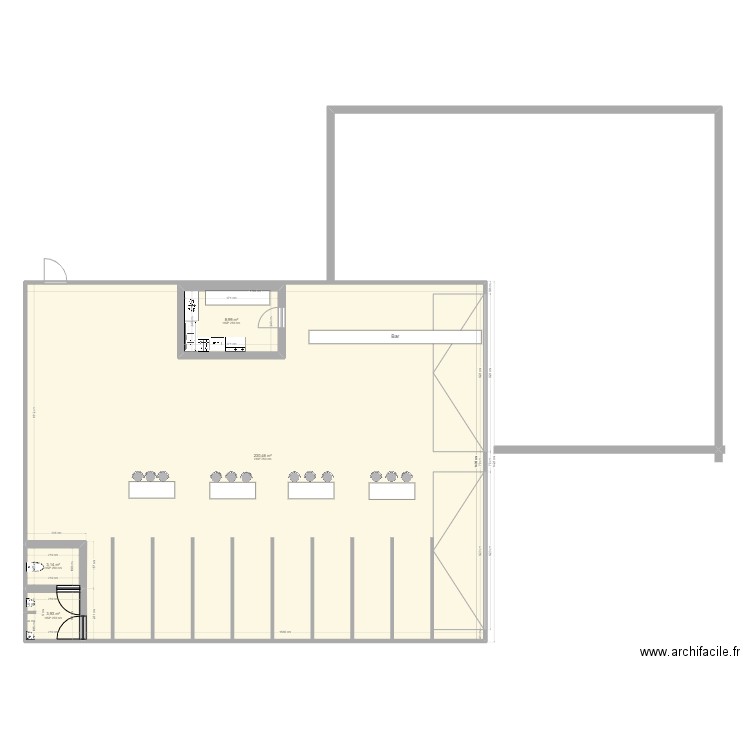 Local2. Plan de 4 pièces et 259 m2