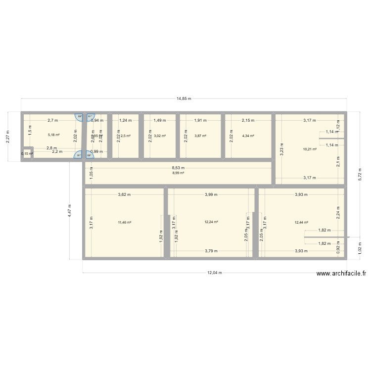 combles. Plan de 12 pièces et 76 m2
