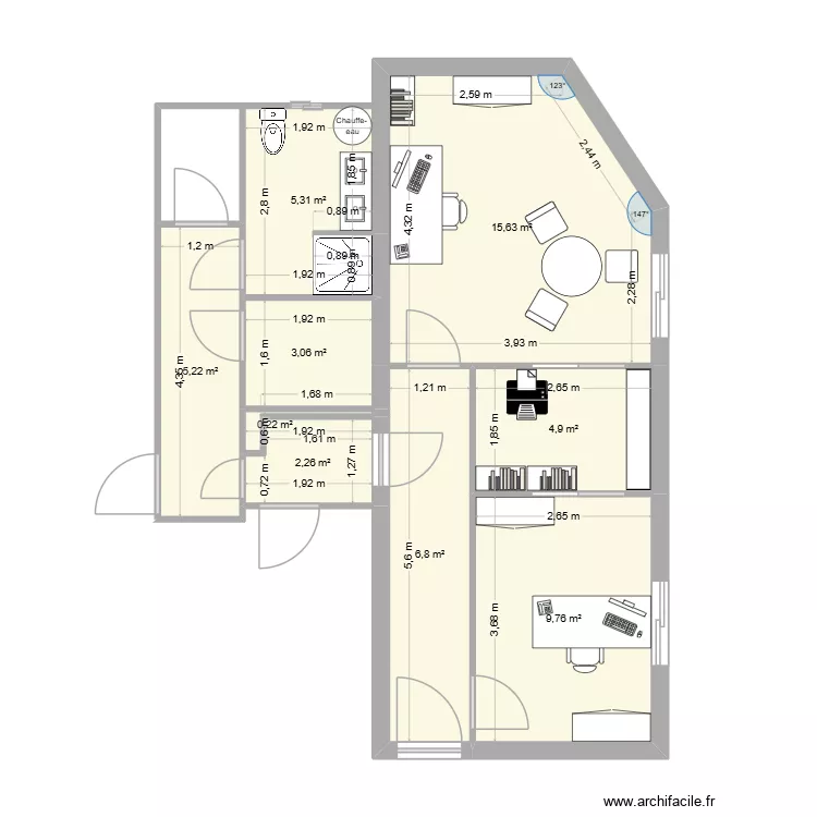 Bureau. Plan de 9 Pièces et 53 m²