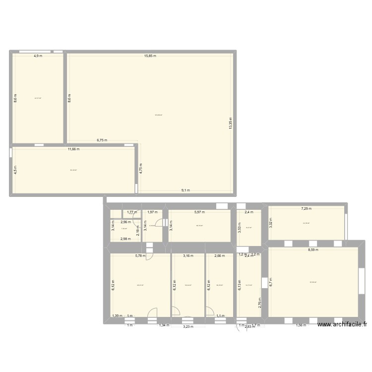 111. Plan de 14 pièces et 484 m2