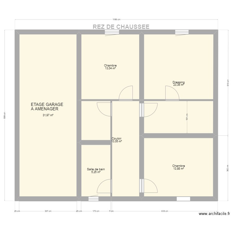 touget. Plan de 12 pièces et 189 m2