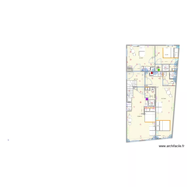 R+3. Plan de 8  et 77 m²