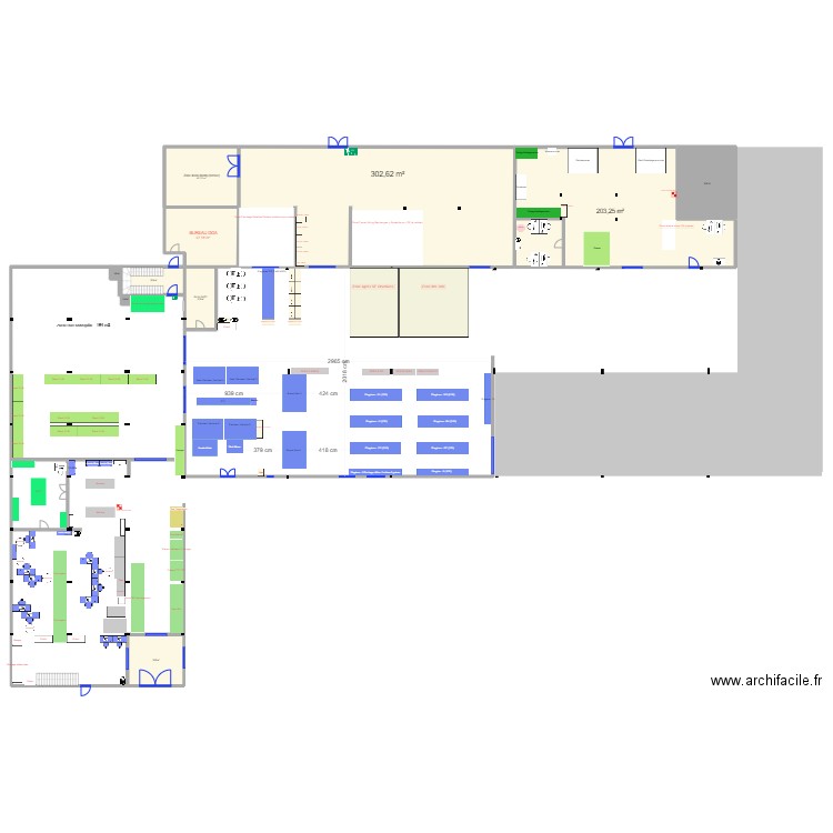 MAG CENTRAL SCENARIO 2. Plan de 11 pièces et 680 m2