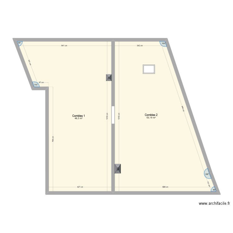 Azzoug - Combles. Plan de 2 pièces et 100 m2