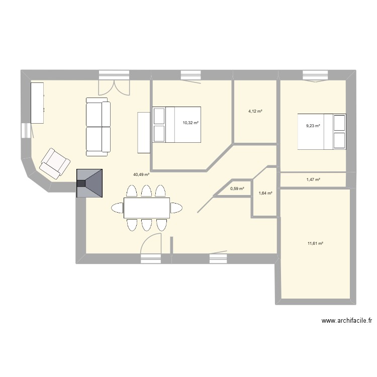 La Haie Bois G. Plan de 8 pièces et 79 m2