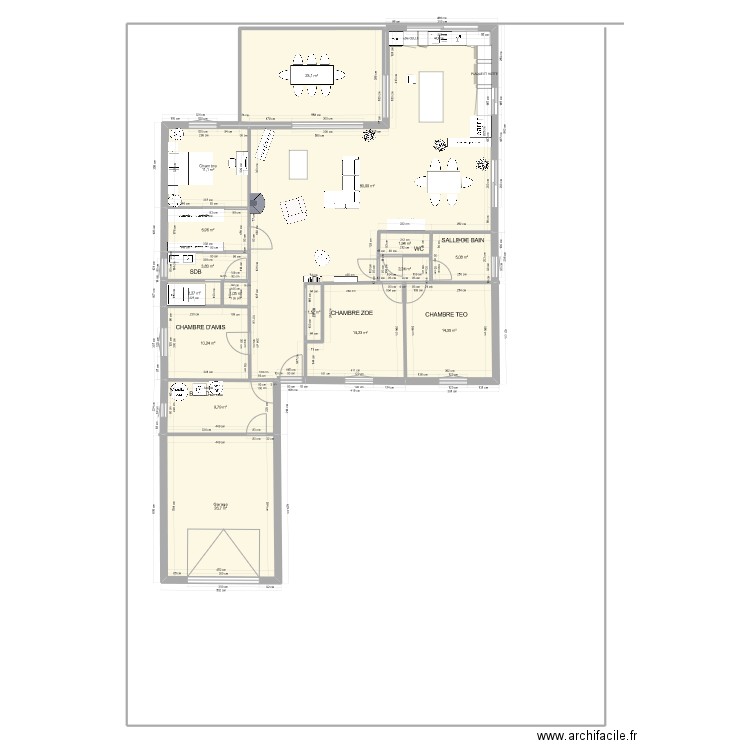 anais 1.6.4.9. Plan de 16 pièces et 214 m2