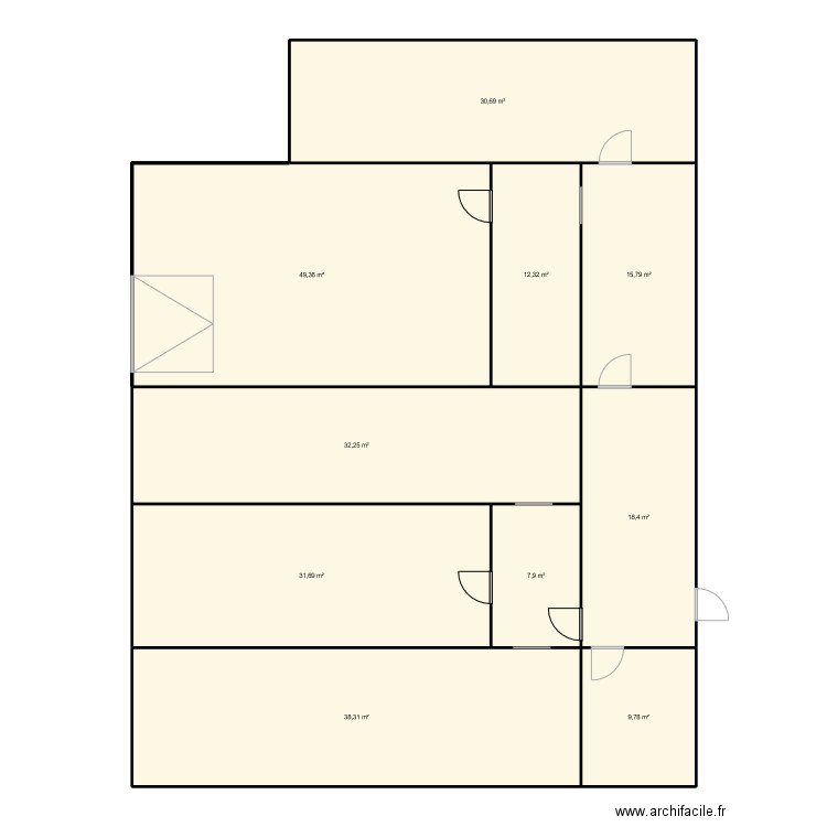 Plan Entreprise. Plan de 10 pièces et 246 m2