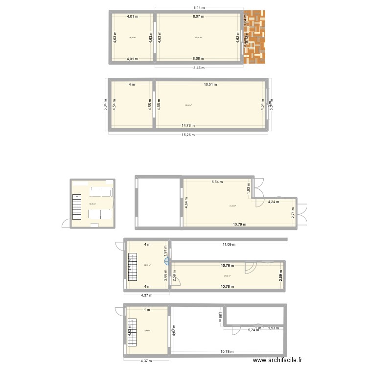 Annexe. Plan de 8 pièces et 247 m2