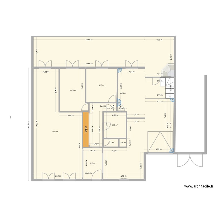 LaRoche modifié. Plan de 8 pièces et 171 m2