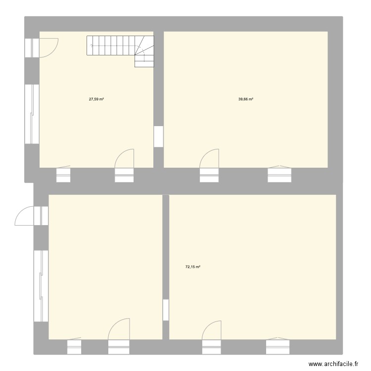 Chateau fort. Plan de 3 pièces et 139 m2