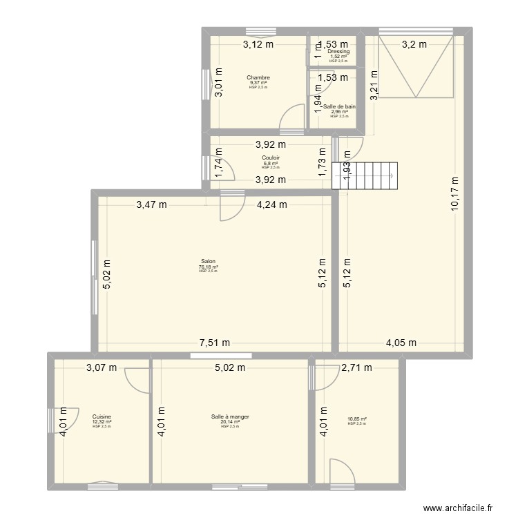 DOUVIER RDC. Plan de 8 pièces et 140 m2