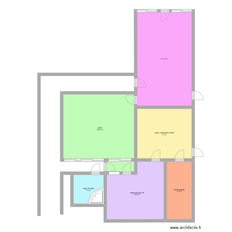 pole transversale. Plan de 6 pièces et 152 m2