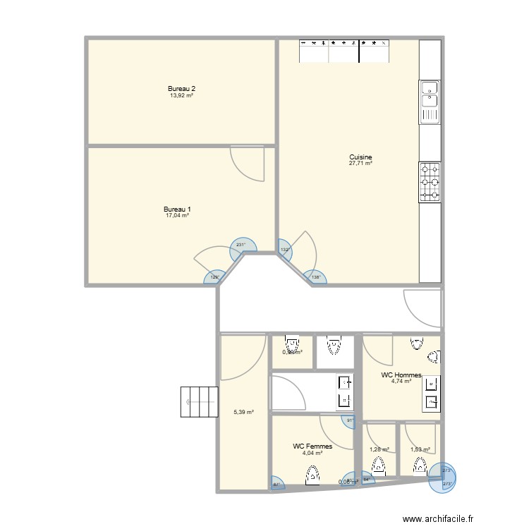 W-C. Plan de 10 pièces et 77 m2