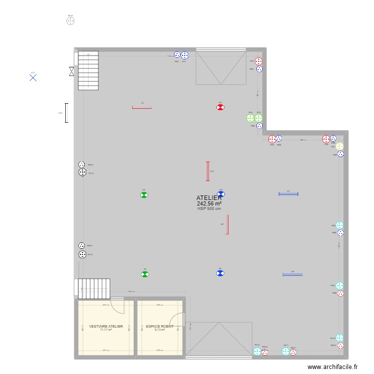 ATELIER. Plan de 3 pièces et 263 m2