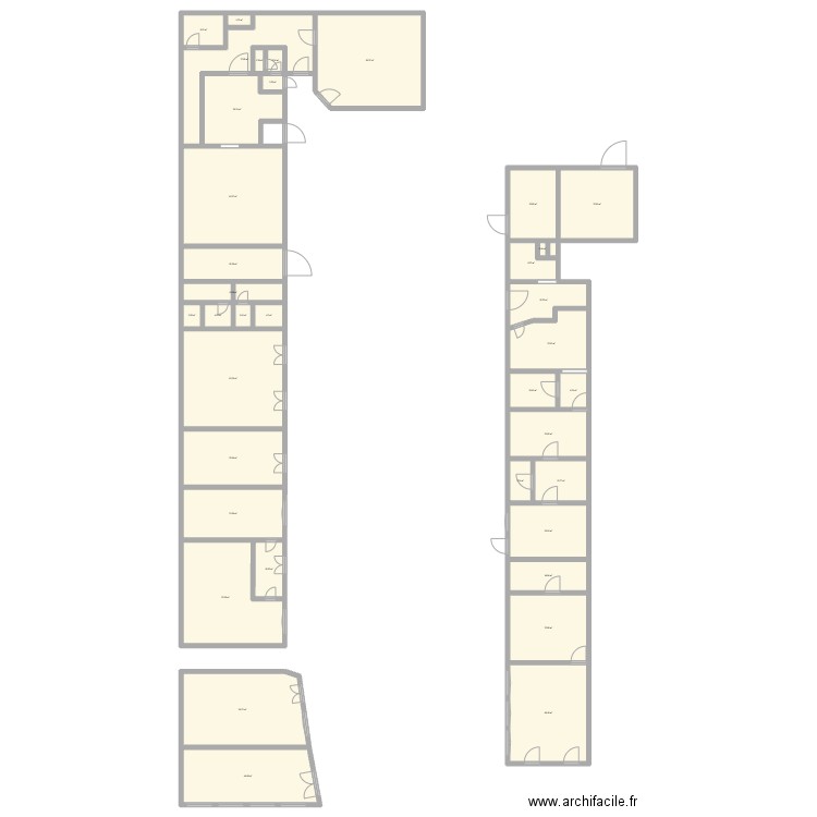 MFR. Plan de 37 pièces et 825 m2