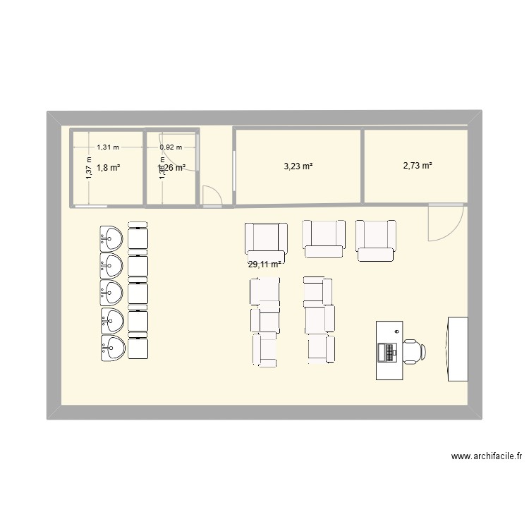 SALON COIFFURE. Plan de 5 pièces et 48 m2