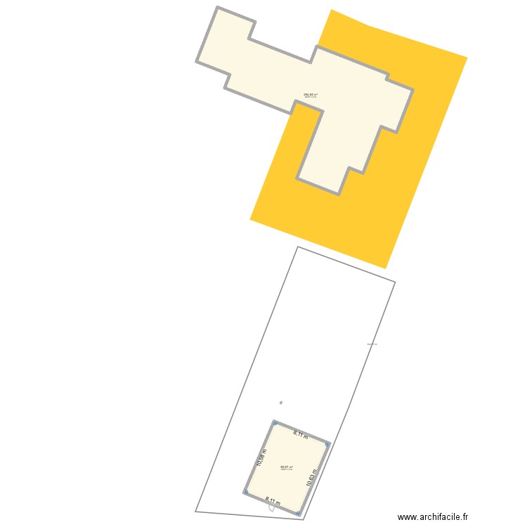 Maison Nantiat. Plan de 2 pièces et 381 m2