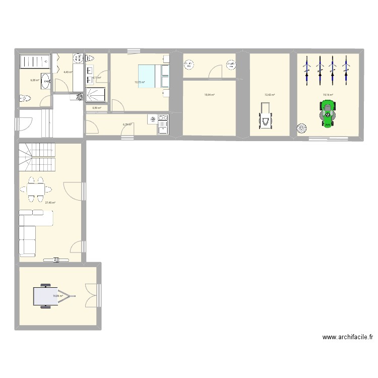 Ailsa's downstairs with Richar's suggestion. Plan de 11 pièces et 127 m2