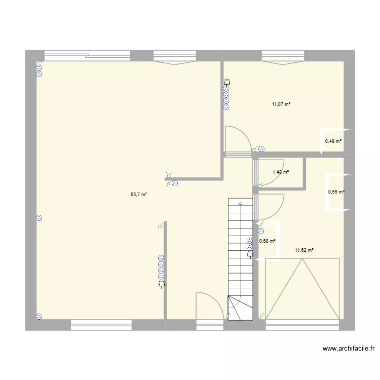 Plan masion avec prise. Plan de 7  et 82 m²