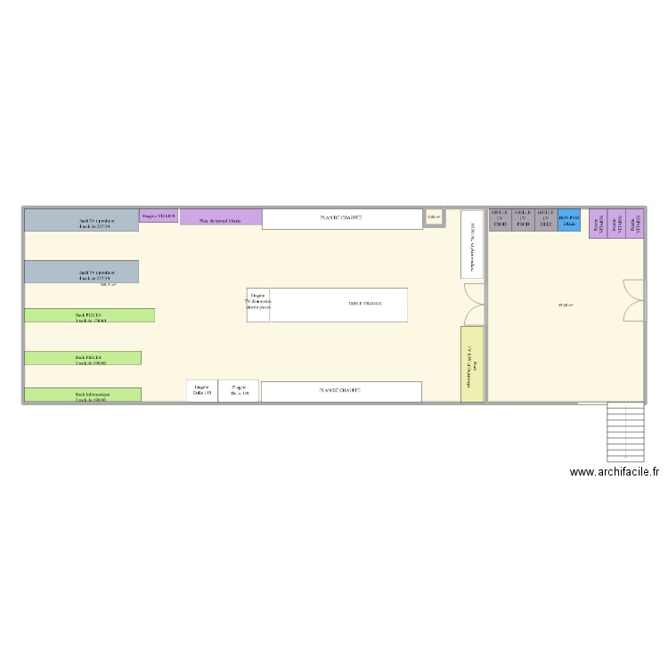 atelier multimedia. Plan de 3 pièces et 226 m2