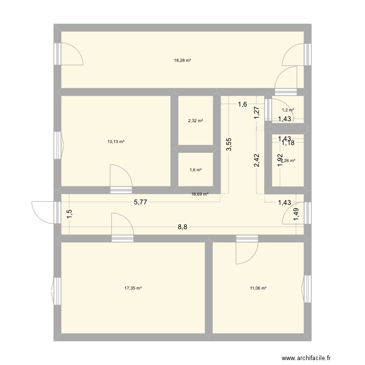 Louis 1. Plan de 9 pièces et 86 m2