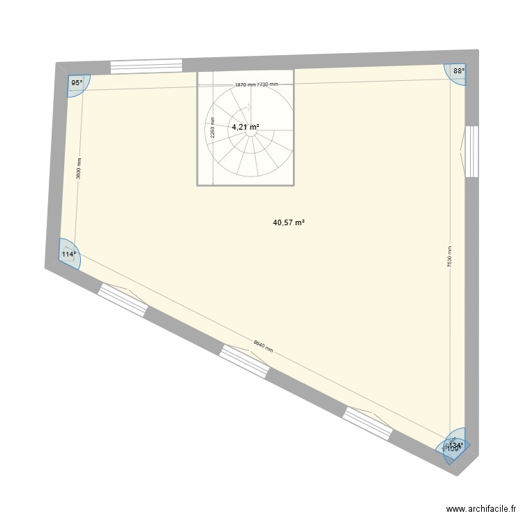 Lagrange RDC. Plan de 5 pièces et 93 m2
