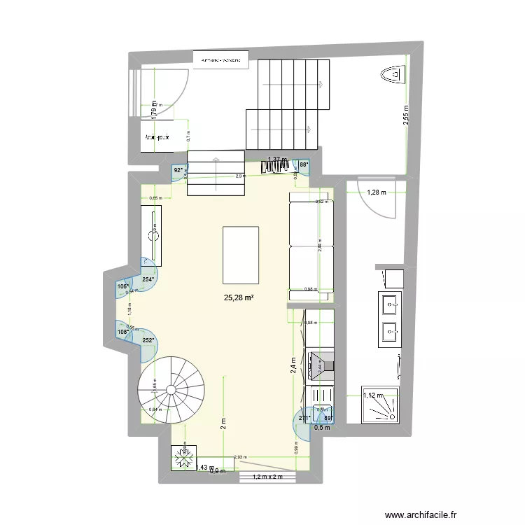 montlosier revu. Plan de 2 pièces et 43 m²
