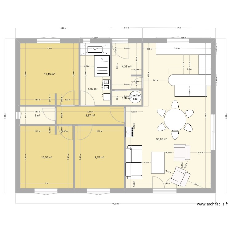 PALANQUE. Plan de 9 pièces et 85 m2