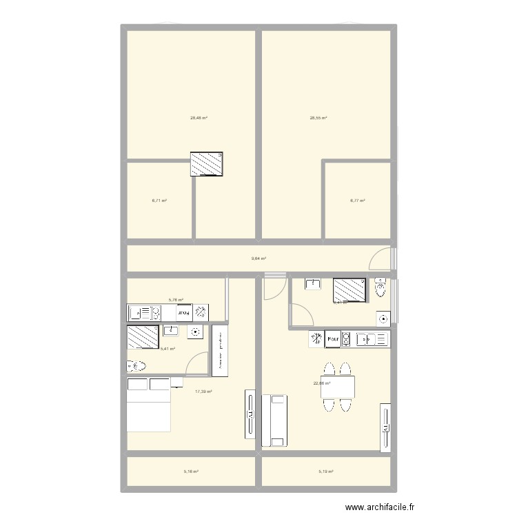 centre ville. Plan de 17 pièces et 302 m2