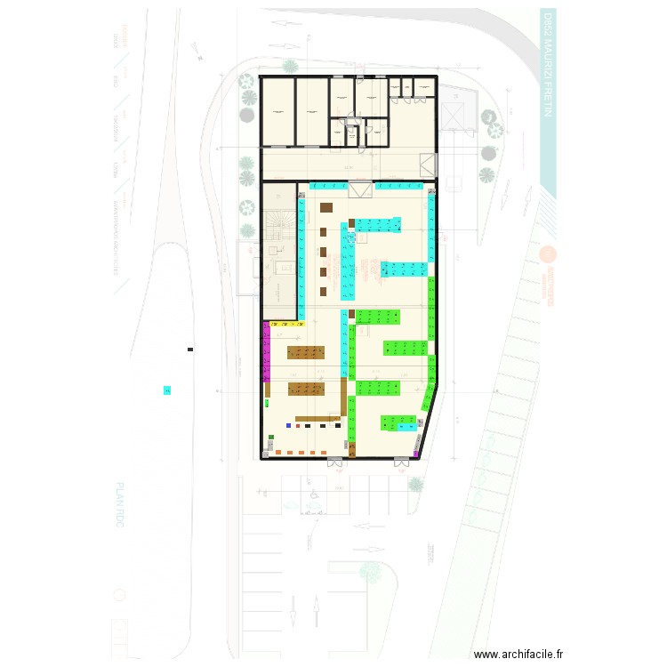 Angers MAJ. Plan de 14 pièces et 1092 m2