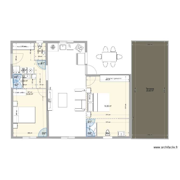 cuisine frigo a gauche. Plan de 0 pièce et 0 m2