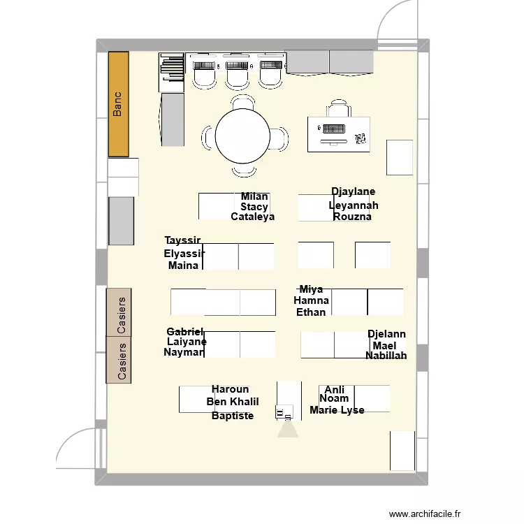 Classe P2 8 groupes de 3 HETERO. Plan de 1 pièce et 65 m²