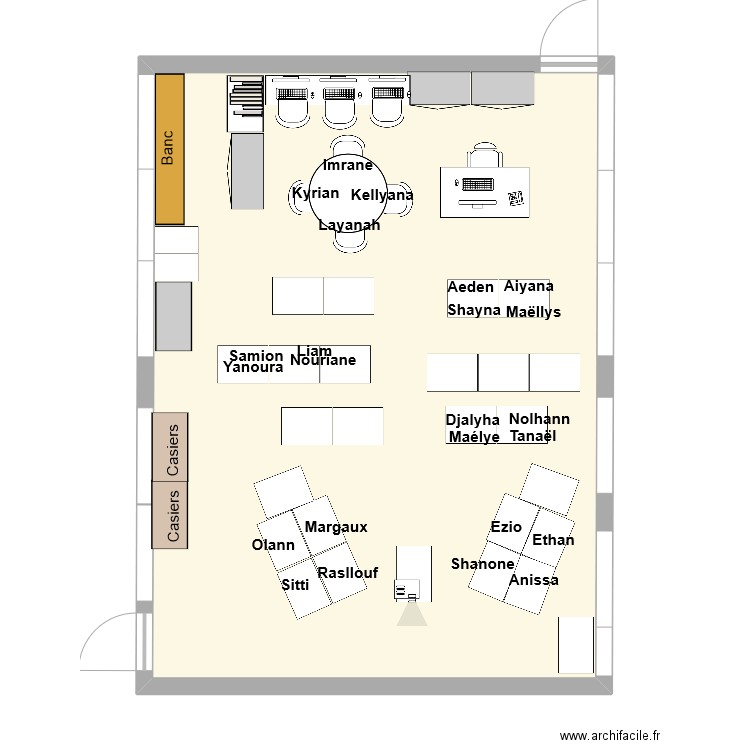 P2 - 6 Groupes de 4 HETERO. Plan de 1 pièce et 65 m2