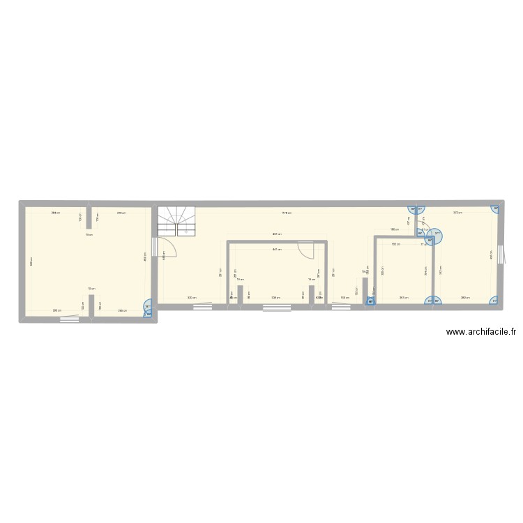 Etage. Plan de 5 pièces et 96 m2