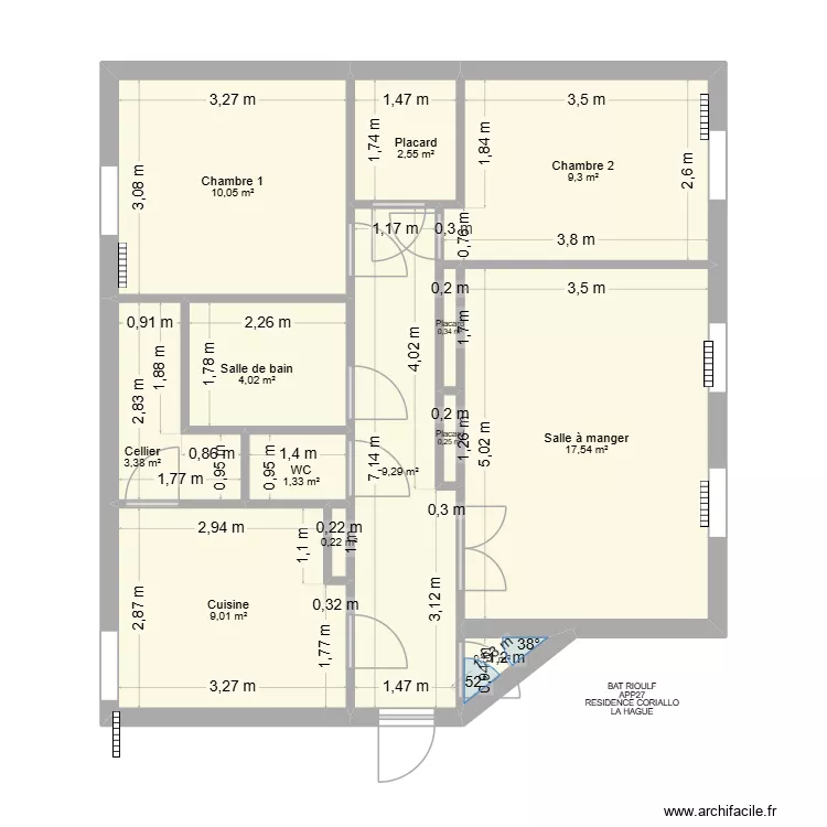 BAT RIOULF APP27. Plan de 13 pièces et 68 m²
