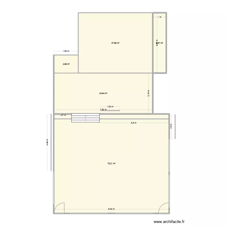 Calle. Plan de 5  et 130 m²