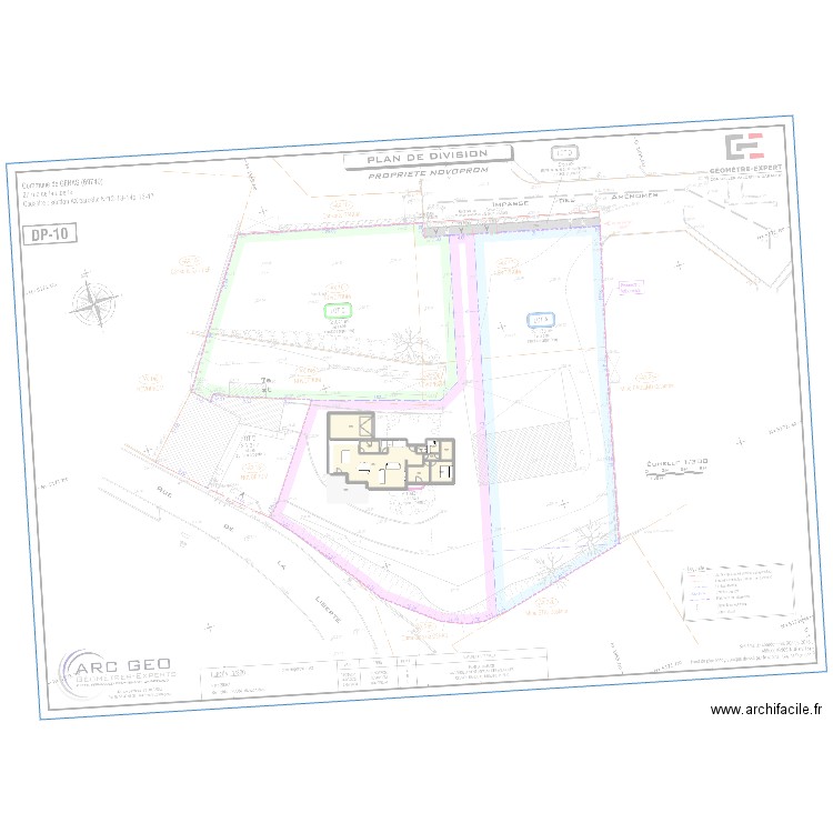 Maison droite. Plan de 0 pièce et 0 m2
