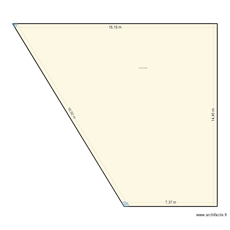 Bezaf Nouari. Plan de 1 pièce et 170 m2